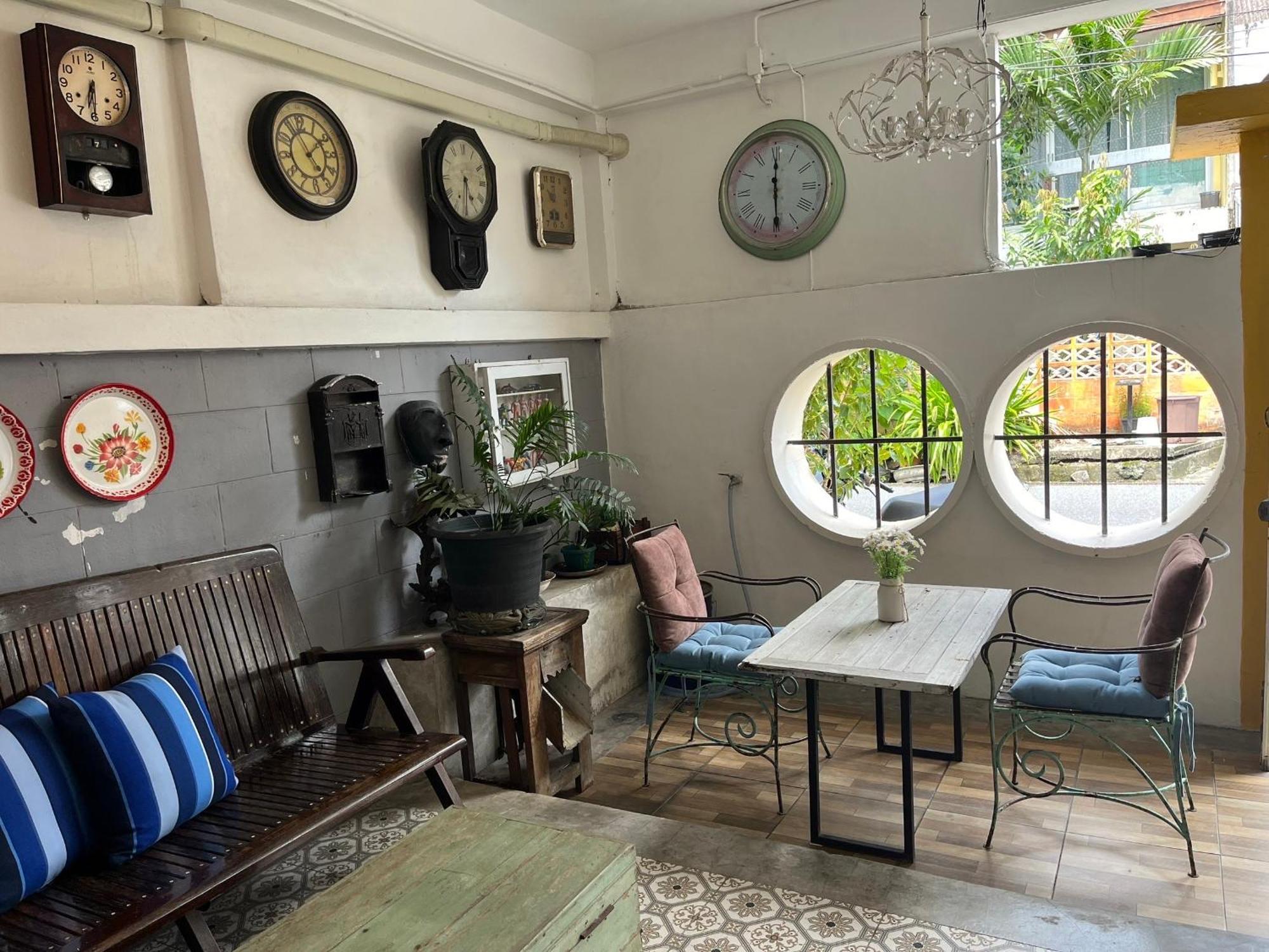 Ferienwohnung Auntie & Niece Phuket Ban Sam Kong Exterior foto